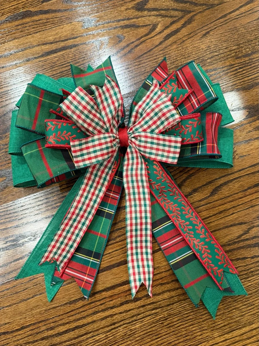 Unbranded Green & Red Plaid Holiday Gift Bow